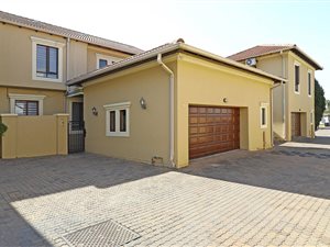 4 Bed Townhouse in Fairmount