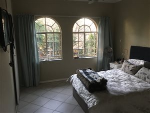 2 Bed Duplex in Waterkloof Glen