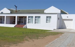 3 Bedroom House in Duyker Eiland