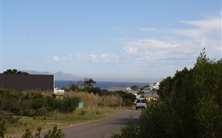 941 m² Land available in Pringle Bay