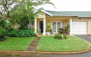 2 Bedroom Simplex in Somerset Park