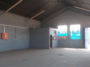 300 m² Industrial space in Wychwood
