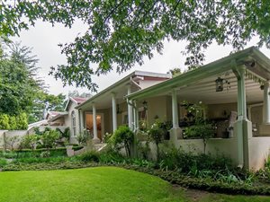 4 Bed House in Craighall Park