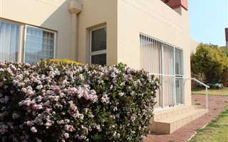 1 Bedroom Cluster in Rietvalleirand
