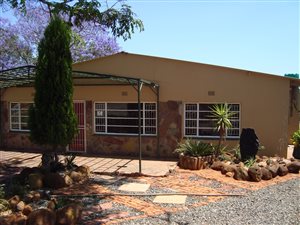 2 ha Farm in Rustenburg