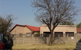 3 Bedroom House in General Alberts Park