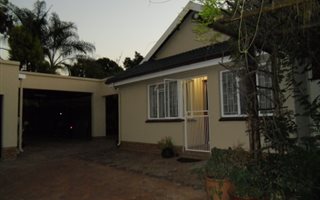 1 Bedroom Garden Cottage in Meyerspark