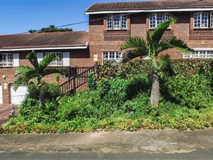 3 Bed House in Zinkwazi Beach