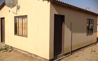 2 Bedroom House in Duduza