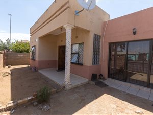 2 Bed House in Mapetla