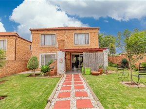 3 Bed Duplex in Theresa Park