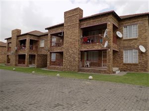 2 Bed Apartment in Erand Gardens