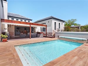 4 Bed House in Atlantic Beach
