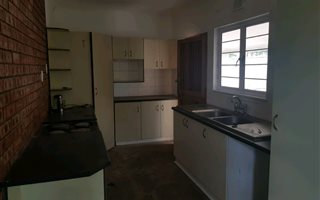 3 Bedroom House in Waterfall