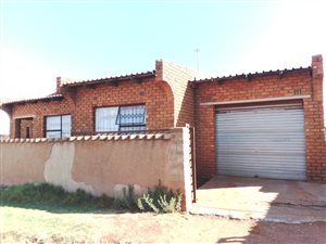3 Bed House in Duduza