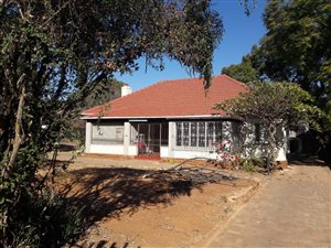2082 m² Land available in Arcadia