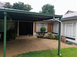 4 Bed House in Roseville