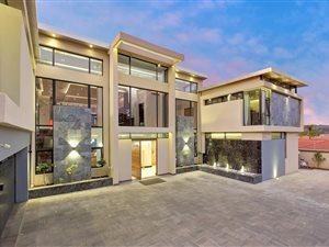 6 Bed House in Morningside