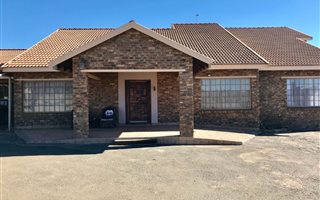 1 ha Farm in Benoni North AH
