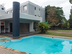 3 Bed Apartment in Old Place