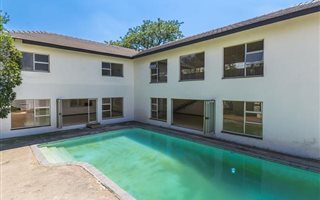 3 Bedroom House in Cresta