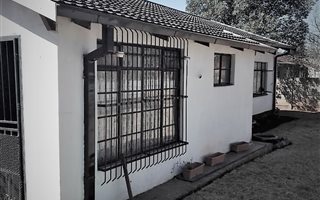 3 Bedroom House in Vanderbijlpark CW3