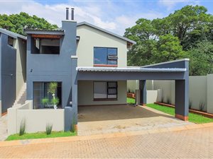 2 Bed Apartment in Waterkloof