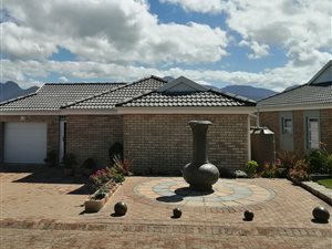 2 Bed House in Groenkloof Retirement Village