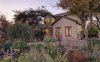 3 Bedroom House in Olympus