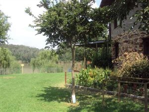 5 Bed House in Marlbank