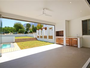 3 Bed House in Parel Vallei