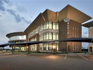 445 m² Commercial space in Parkhaven