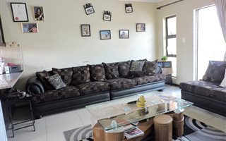 2 Bedroom Flat in Brackendowns