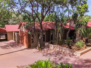 4 Bedroom House in Florauna