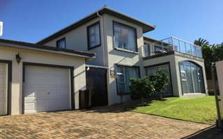 3 Bedroom House in Upper Robberg