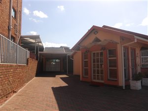3 Bed House in Woodhurst