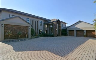 4 Bedroom House in Bredell AH