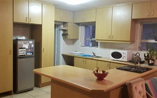 2 Bedroom Townhouse in Durbanville Central