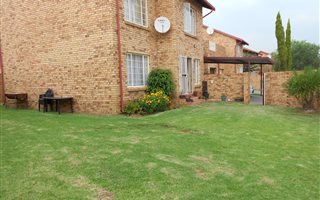 2 Bedroom Simplex in The Reeds