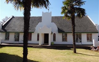 5 Bedroom House in Rand Collieries