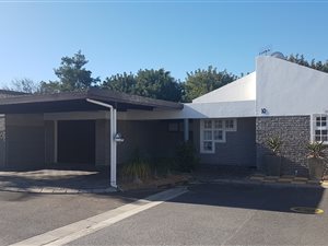 3 Bed Townhouse in Oakglen