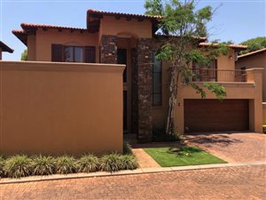 3 Bed House in Lynnwood Manor