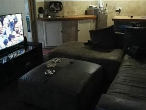 0.5 Bed Garden Cottage in Birchleigh North