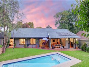 4 Bed House in Parktown North