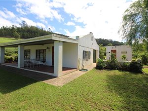 3.8 ha Farm in Ruiterbos