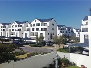 3 Bed Apartment in De Velde