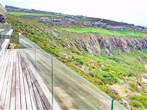5 Bed House in Pinnacle Point Golf Estate