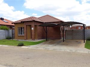 3 Bed House in Waterval East