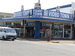 980 m² Retail Space in Primrose
