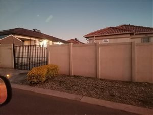 3 Bed House in Rosslyn